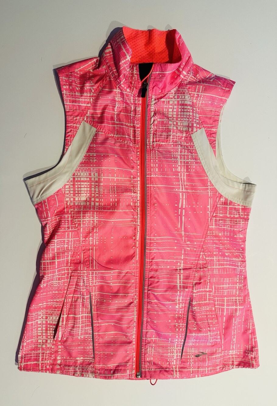 BROOKS Women Med Shelter Technology Running Vest Sleeveless Full Zip Pink White
